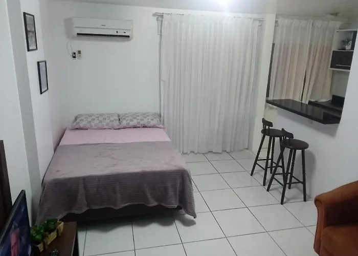 Apartamento 500 metros da Praia, perto do Shopping Atlântico